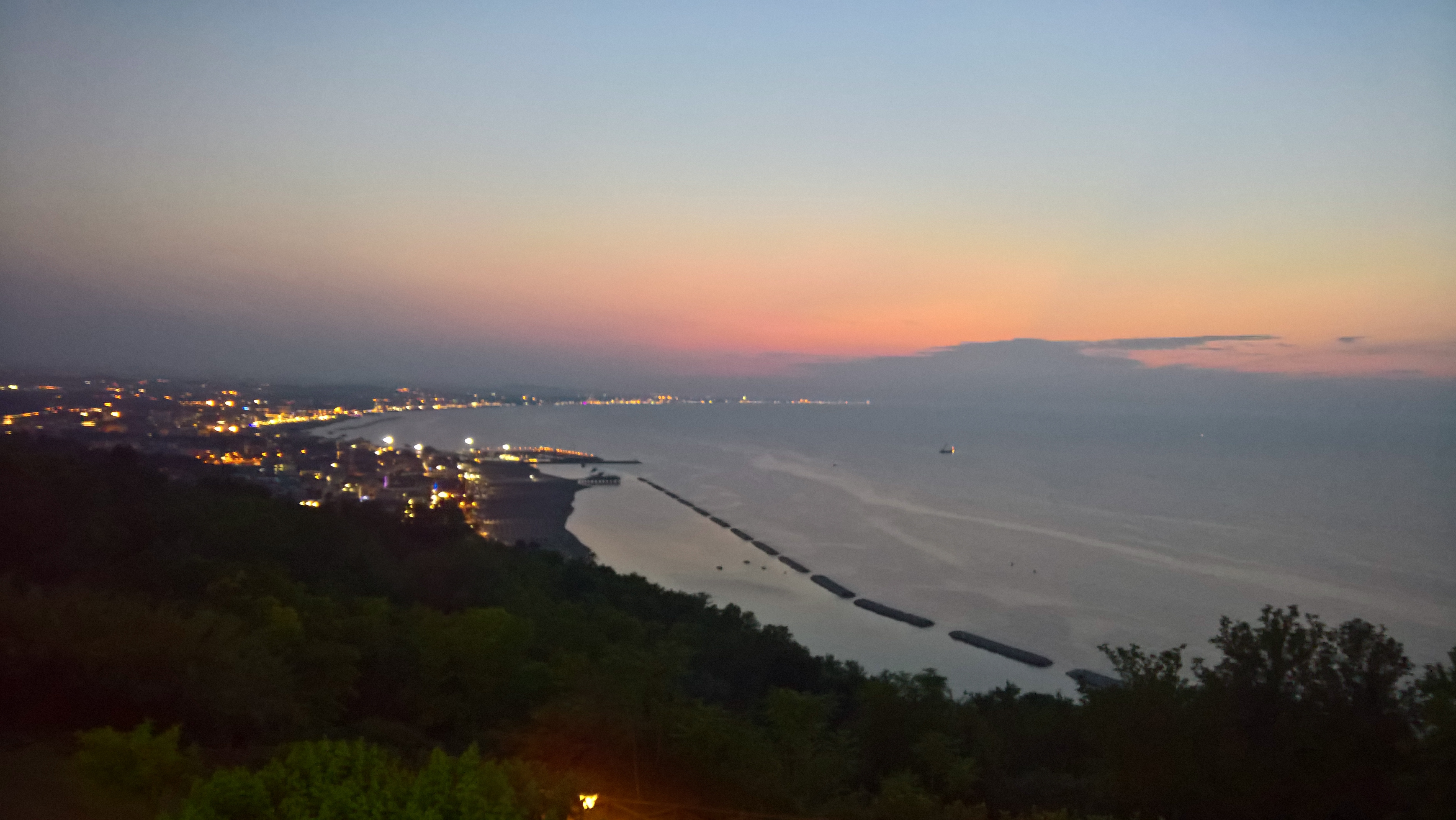 WP 20170615 21 29 19 Rich